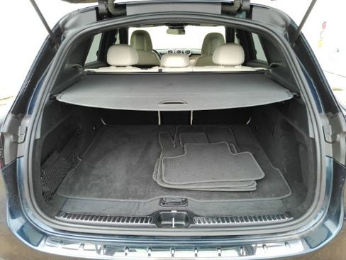 Used 2023 Mercedes-Benz GLC 300 4MATIC w/ Exclusive Trim Package image 27