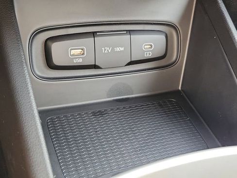 New 2026 Hyundai Venue SE image 11