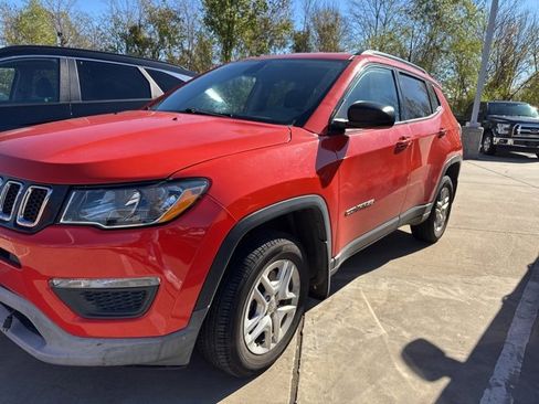 Used 2018 Jeep Compass Sport w/ Tech Group image 1