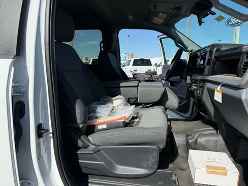 New 2026 Ford F550 4x4 Crew Cab image 24
