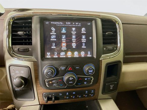 Used 2017 RAM 2500 Laramie w/ Convenience Group image 7