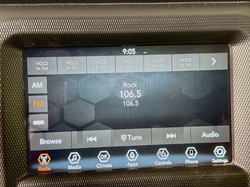 Used 2021 Jeep Gladiator Sport image 21