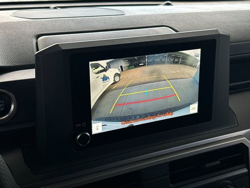 Used 2025 Toyota 4Runner SR5 image 17