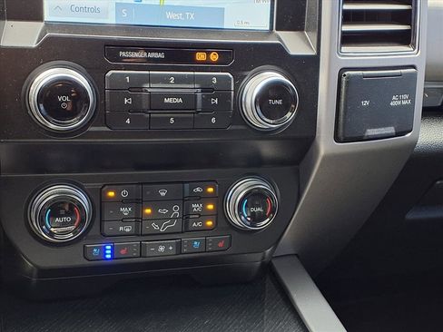 Certified 2020 Ford F250 Platinum w/ FX4 Off-Road Package image 16