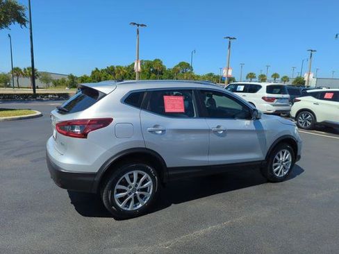 Certified 2020 Nissan Rogue Sport SV FWD image 5