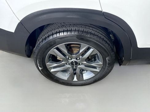 Used 2022 Kia Seltos S image 33