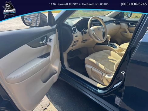 Used 2015 Nissan Rogue S image 8