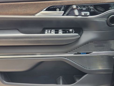 Certified 2023 Jeep Grand Wagoneer Series II AWD/4WD image 21