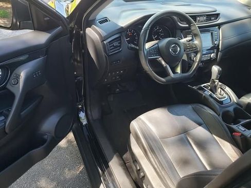 Used 2018 Nissan Rogue SL w/ Premium Package FWD image 10
