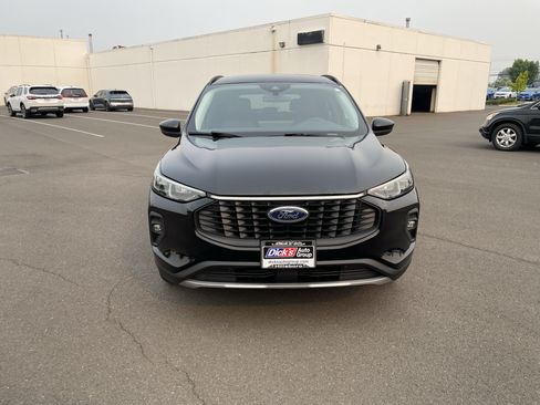 Used 2025 Ford Escape Platinum AWD/4WD image 8