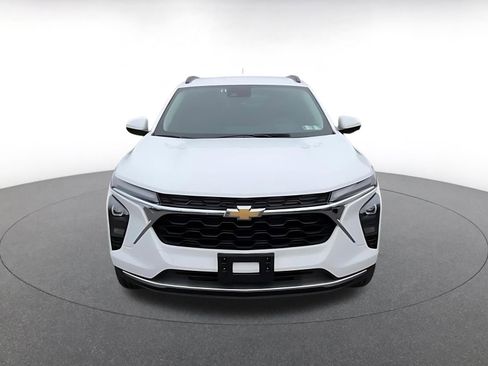 Used 2025 Chevrolet Trax LT image 5