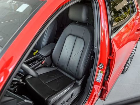 Used 2021 Audi Q3 2.0T Premium Plus w/ Premium Plus Package image 32