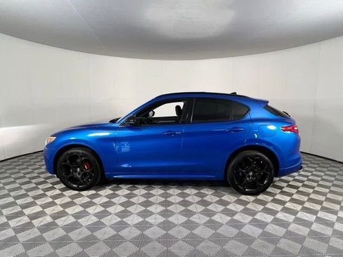 Used 2023 Alfa Romeo Stelvio Veloce image 5