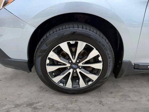 Used 2016 Subaru Outback 2.5i Limited AWD/4WD image 42