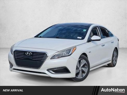 Used 2016 Hyundai Sonata Limited w/ Option Group 02 image 1