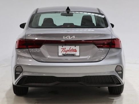 Used 2024 Kia Forte LXS FWD image 7