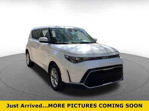 Used 2025 Kia Soul LX w/ LX Technology Package image 1