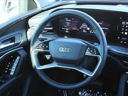 Certified 2025 Audi Q5 Premium w/ Convenience Package AWD/4WD image 24