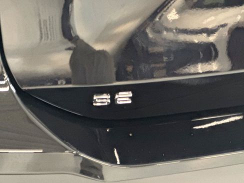 New 2026 Volkswagen Tiguan SE FWD image 25