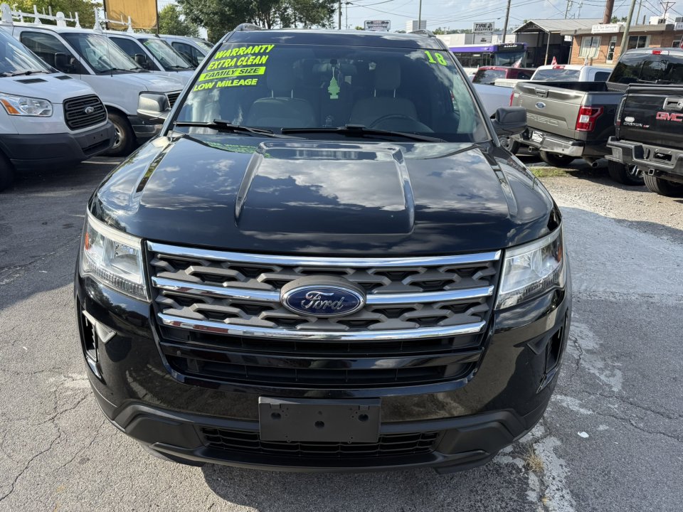 Used 2018 Ford Explorer FWD image 2