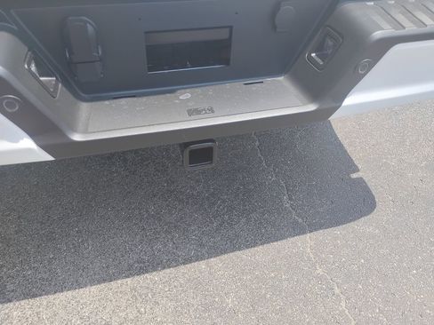 New 2025 Ford F150 Lariat w/ Equipment Group 501A Mid image 12