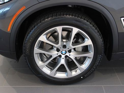 Used 2023 BMW X5 xDrive40i w/ Premium Package AWD/4WD image 29