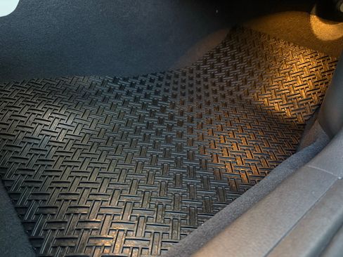 Used 2002 Ford Thunderbird image 22