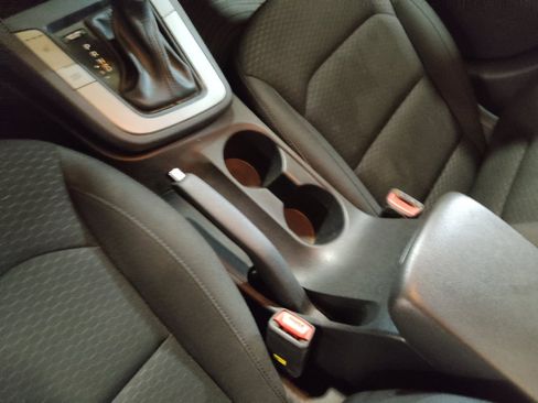 Used 2019 Hyundai Elantra Value Edition w/ Winter Weather Package FWD image 26