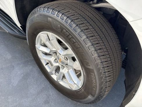 Used 2025 Chevrolet Tahoe LT image 9