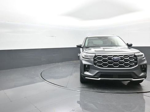 New 2026 Ford Explorer Platinum image 2