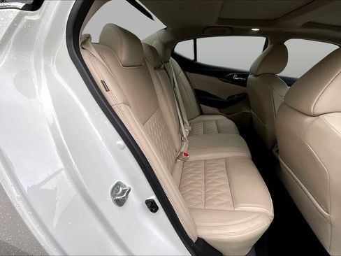 Used 2023 Nissan Maxima Platinum w/ Sport Mat Group FWD image 41