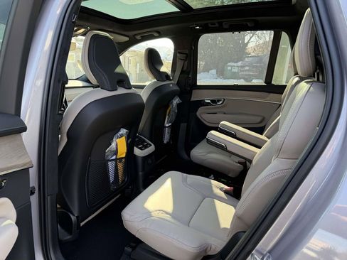 New 2026 Volvo XC90 T8 Ultra w/ Lounge Package image 14