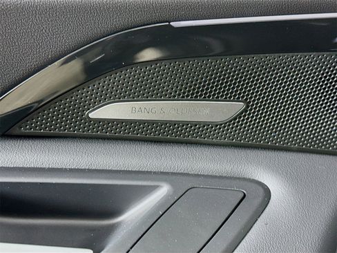 Certified 2025 Audi Q5 Premium Plus w/ Premium Plus image 18