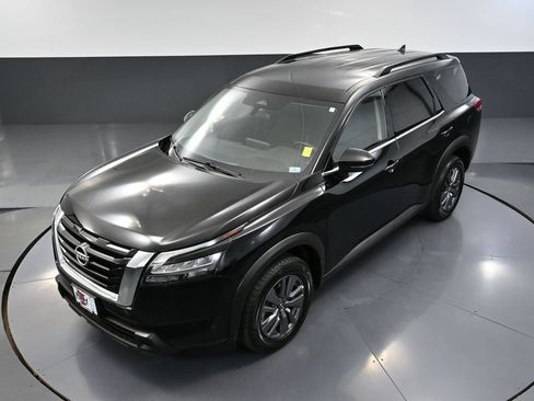 Used 2024 Nissan Pathfinder SV FWD image 58