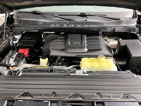 Used 2024 Nissan Titan Platinum Reserve w/ Moonroof Package AWD/4WD image 31