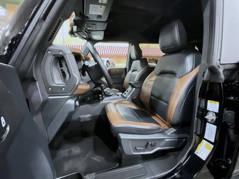 Used 2024 Ford Bronco Outer Banks w/ Sasquatch Package image 10