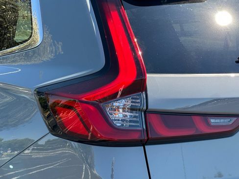 Used 2025 Honda CR-V Sport image 45