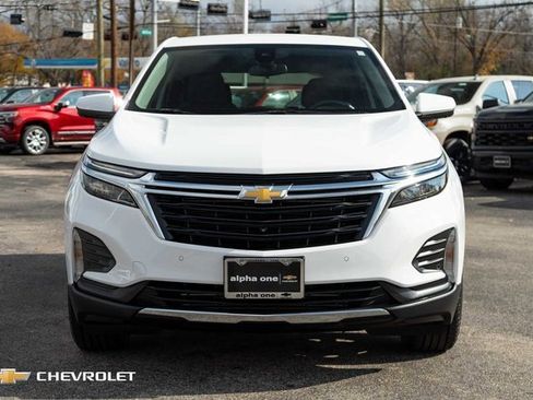 Used 2022 Chevrolet Equinox LT image 2