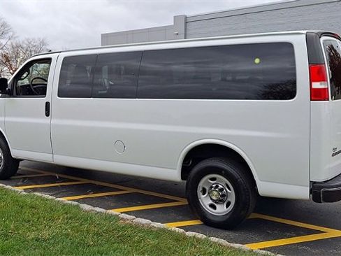 Certified 2024 Chevrolet Express 3500 LT w/ LT Preferred Equipment Group image 6