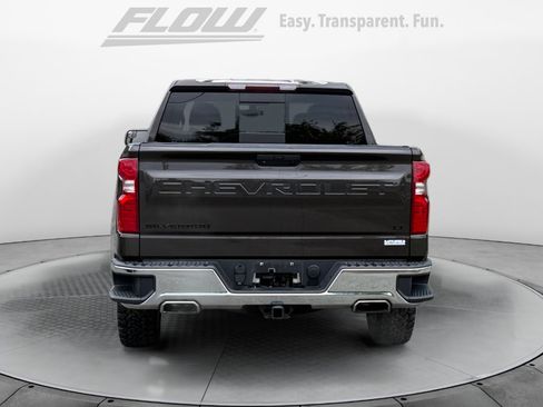Used 2021 Chevrolet Silverado 1500 LT AWD/4WD image 8
