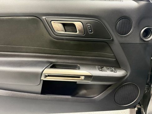 Used 2017 Ford Mustang Shelby GT350 image 13