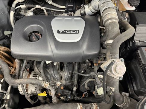 Used 2017 Hyundai Tucson Sport w/ Cargo Package image 11