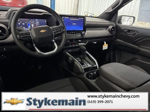 New 2026 Chevrolet Colorado W/T image 5
