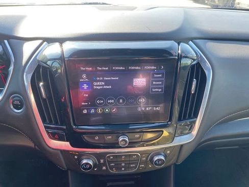 Used 2023 Chevrolet Traverse Premier w/ LPO, Floor Liner Package AWD/4WD image 13