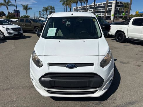 Used 2015 Ford Transit Connect XLT image 2