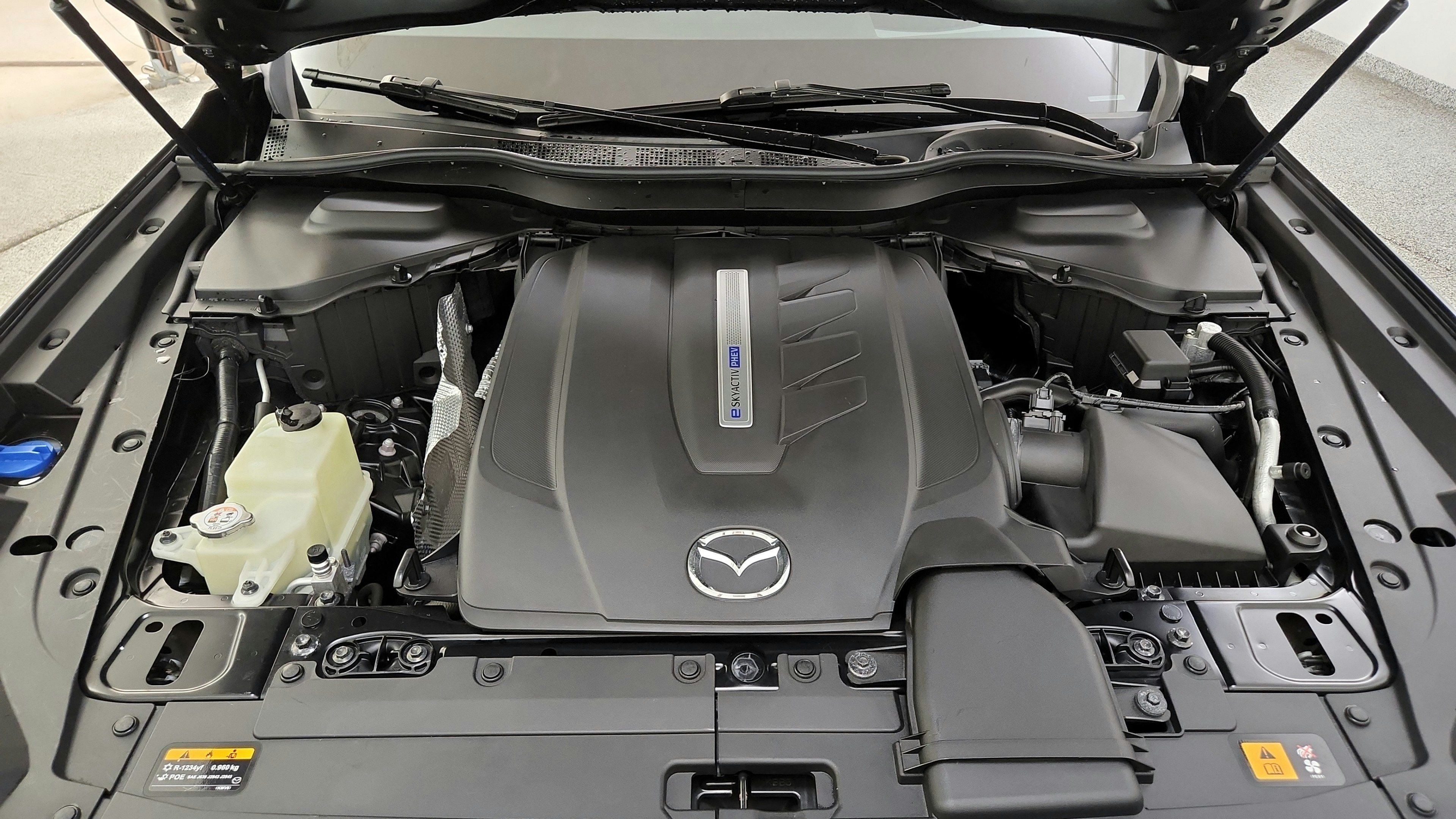 Used 2024 MAZDA CX-90 Plug-In Hybrid w/ Premium Pkg AWD/4WD image 37