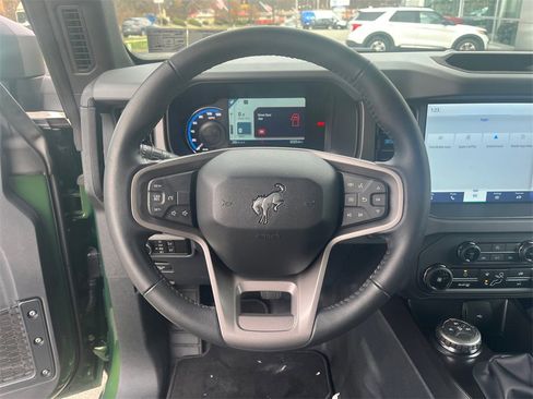 Used 2024 Ford Bronco Black Diamond image 15