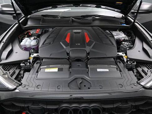New 2026 Audi SQ8 Premium Plus AWD/4WD image 15