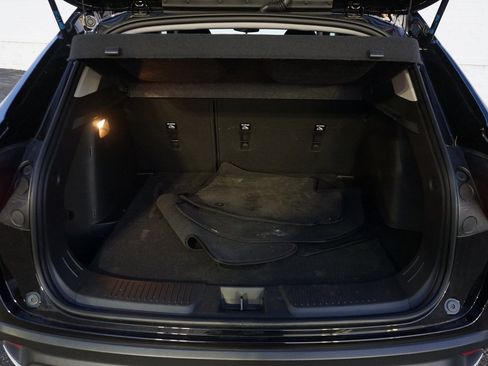 Certified 2025 Chevrolet Trax LT image 24