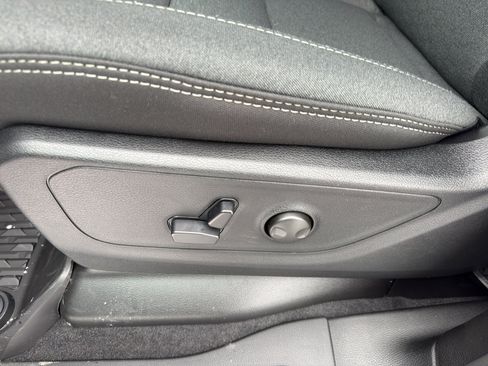 New 2026 RAM 1500 Big Horn w/ Night Edition image 15